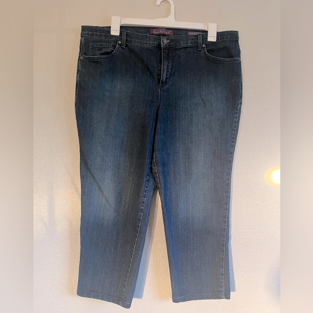 Gloria Vanderbilt jeans